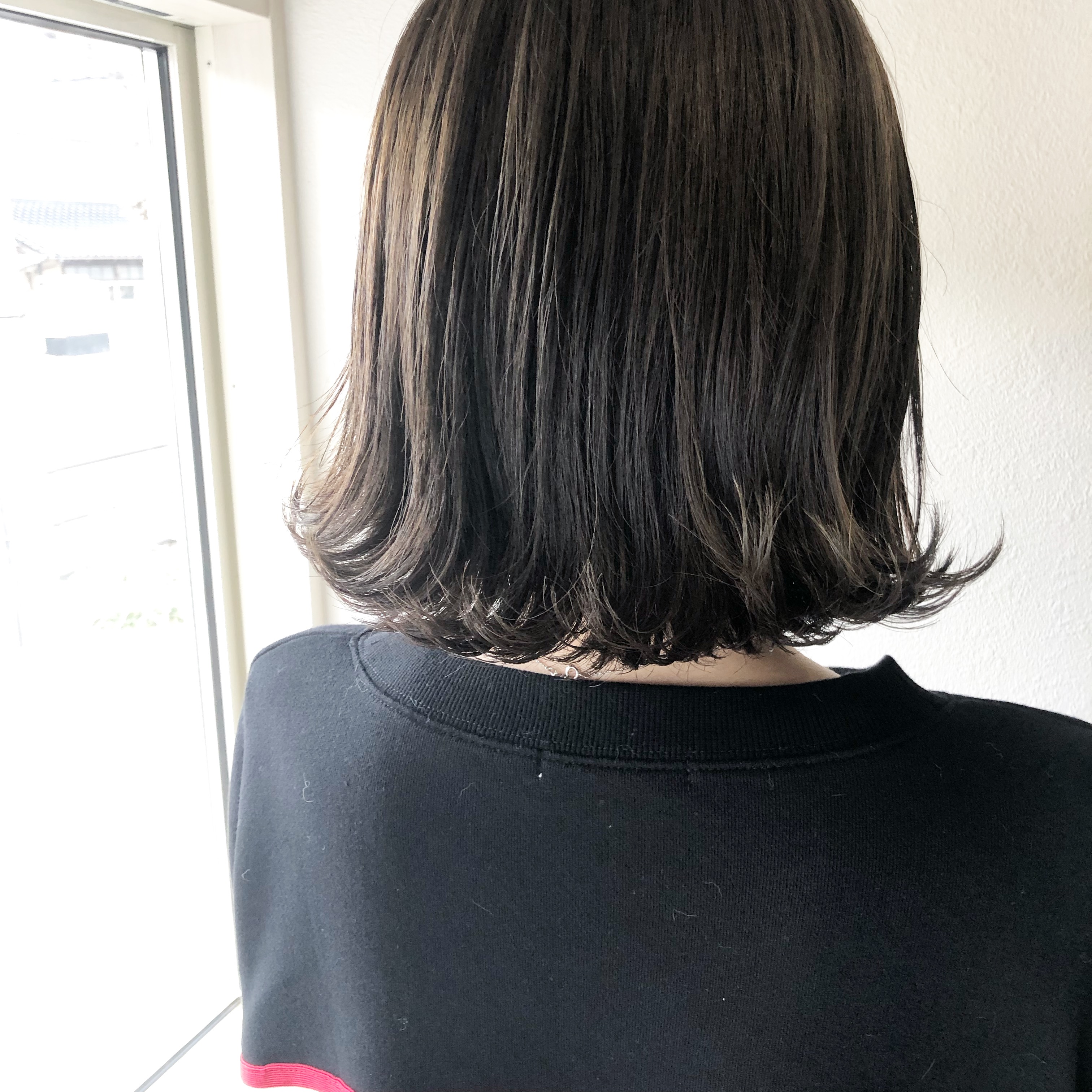 ヘアカラー施術で 被れたり 痒くなったり カサブタができてふけが出やすい